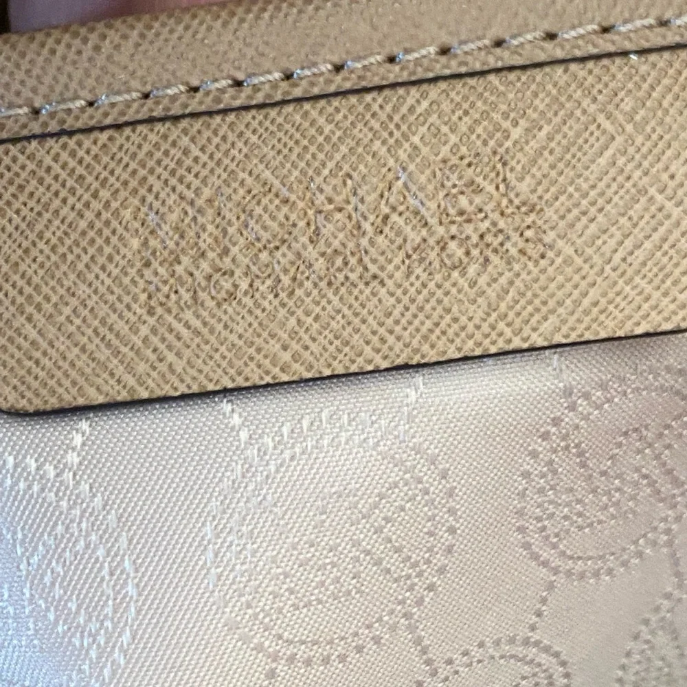 Michael Kors Tan Tote Bag - Picture 3 of 7